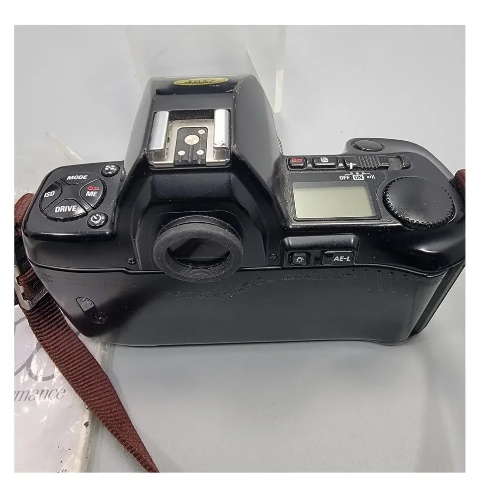 Nikon N8008 35mm Camera SLR Body, Cap, Lens, Hood, Flashes, Extensions + Manual